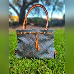 Dooney & Bourke Purse